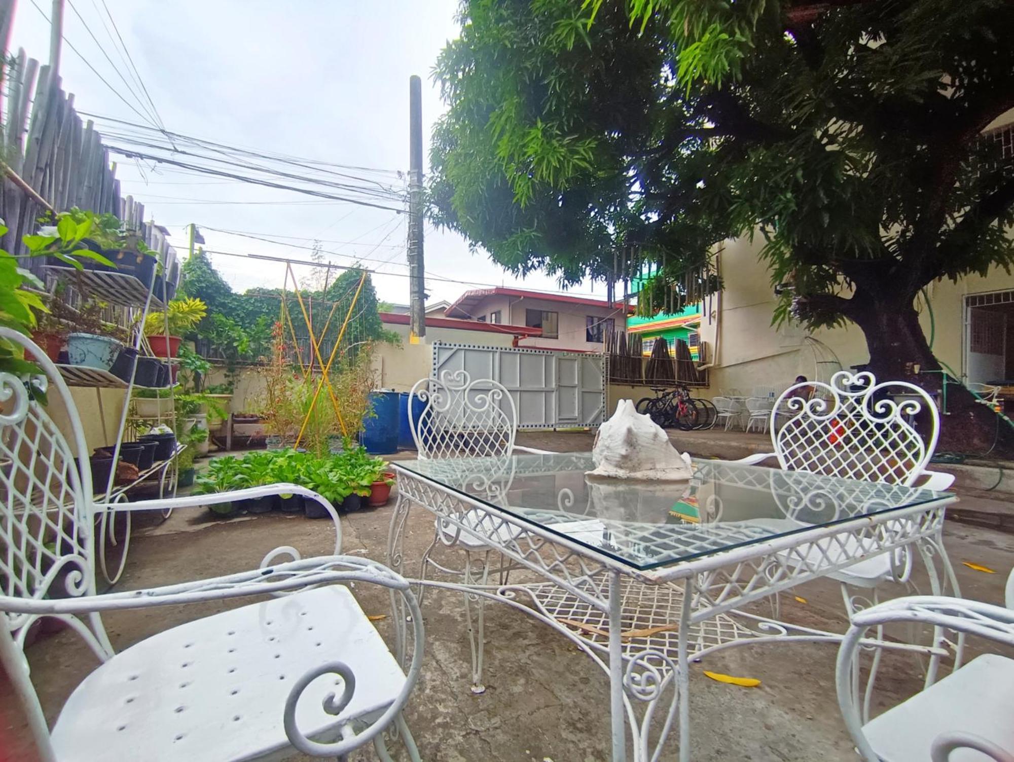 Bed And Brewhouse Sucat Bed & Breakfast Paranaque City Exterior photo